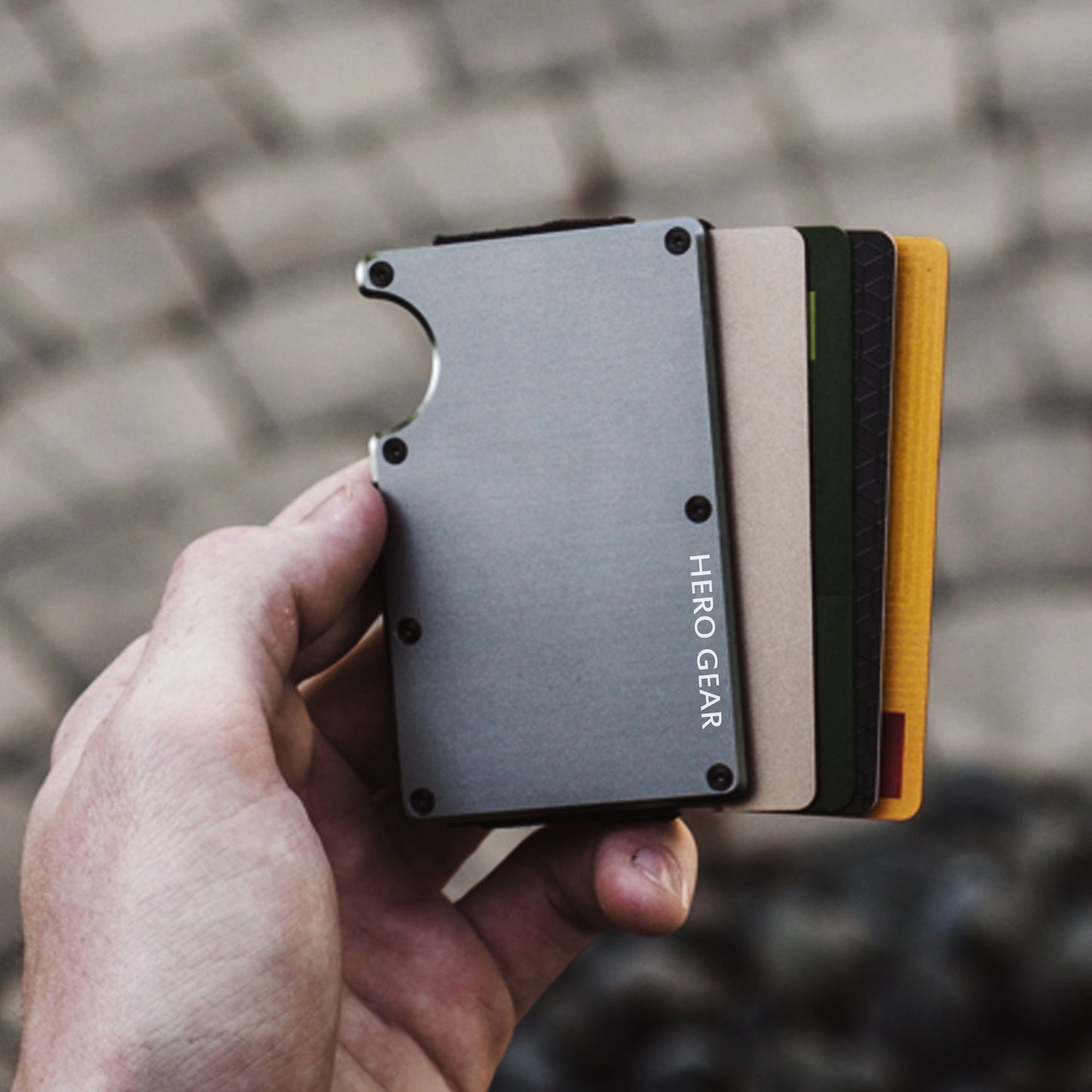 HERO GEAR Men's Minimalist Wallet - Black