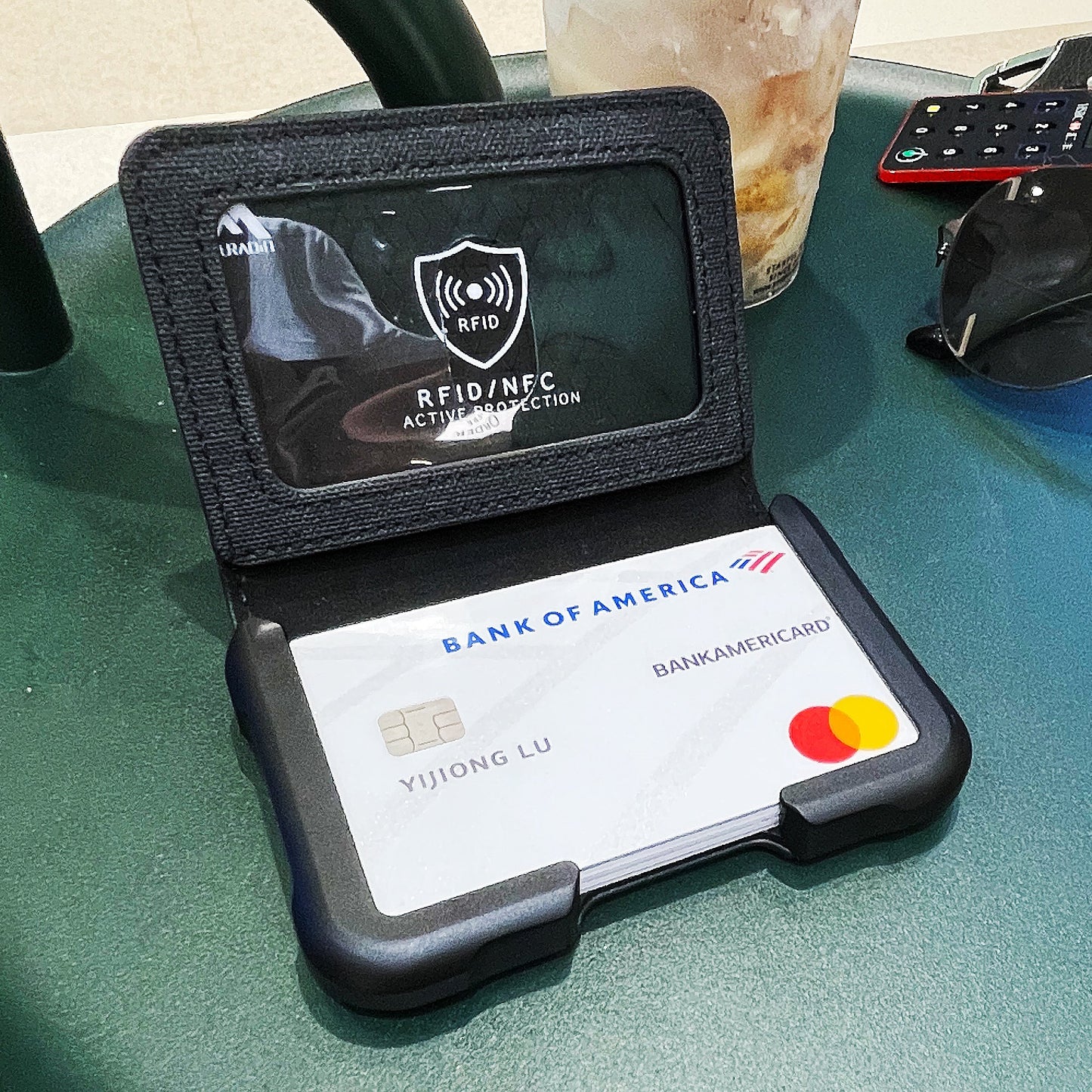 minimalist wallet for men