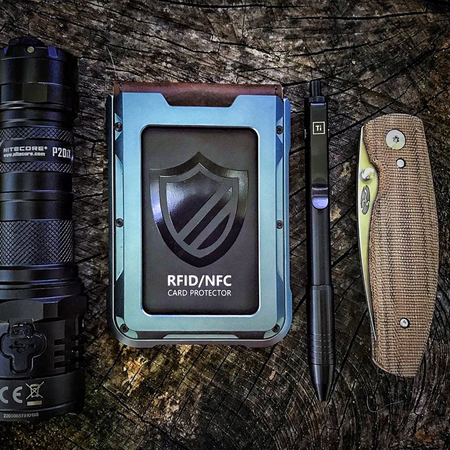 I09 - Wallet for Men - Carbon Fiber